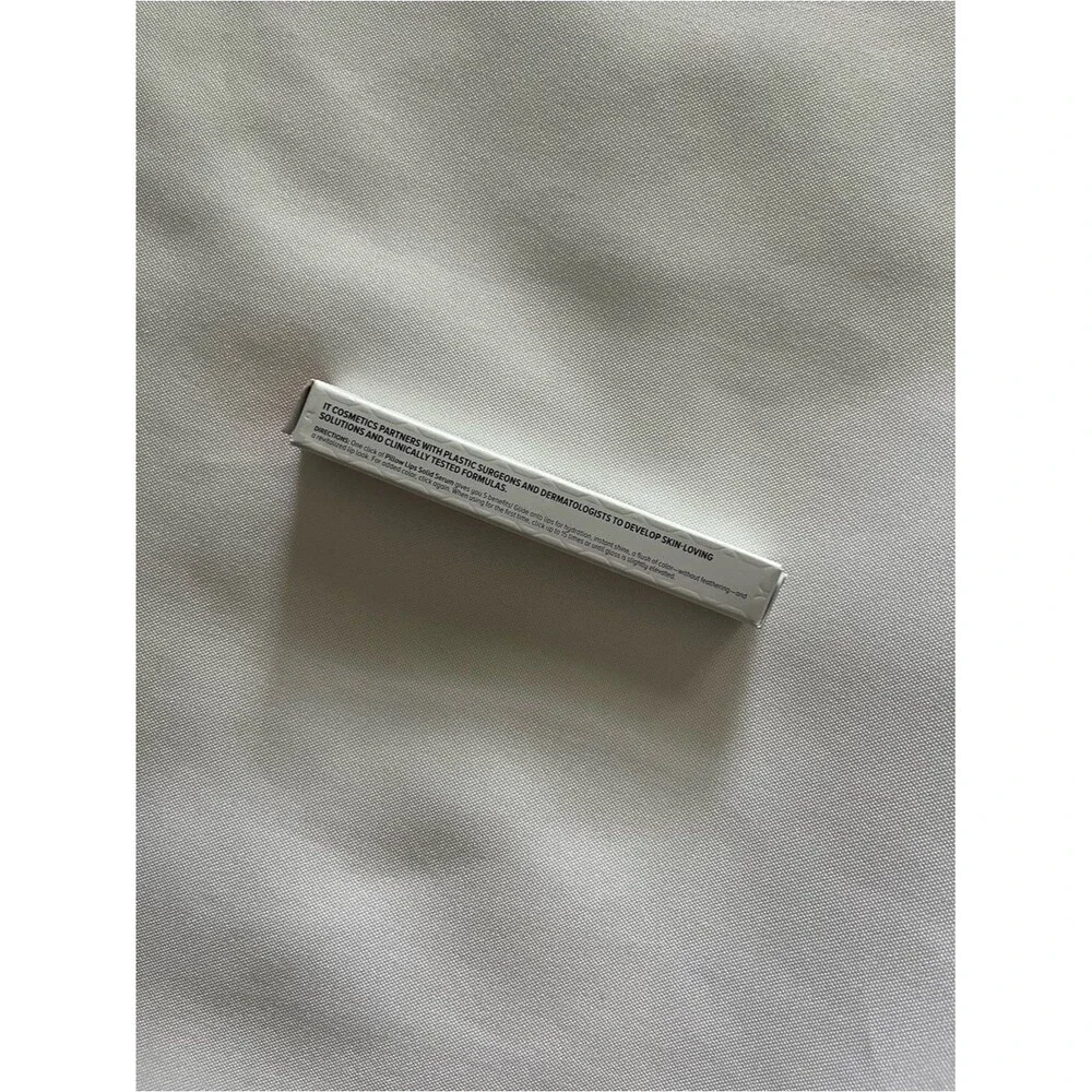 IT Cosmetics Pillow Lips Solid Serum Lip Gloss Shade Wink Full Size 2.17 G NWT